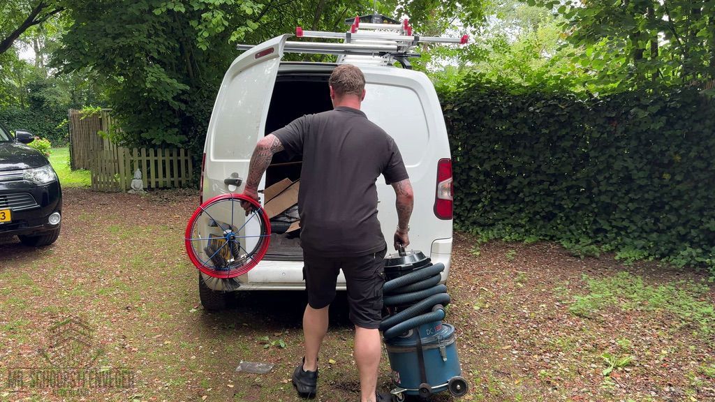 Schoorsteen onderhoud Dongen ladder bus Schoorsteen onderhoud Dongen ladder bus